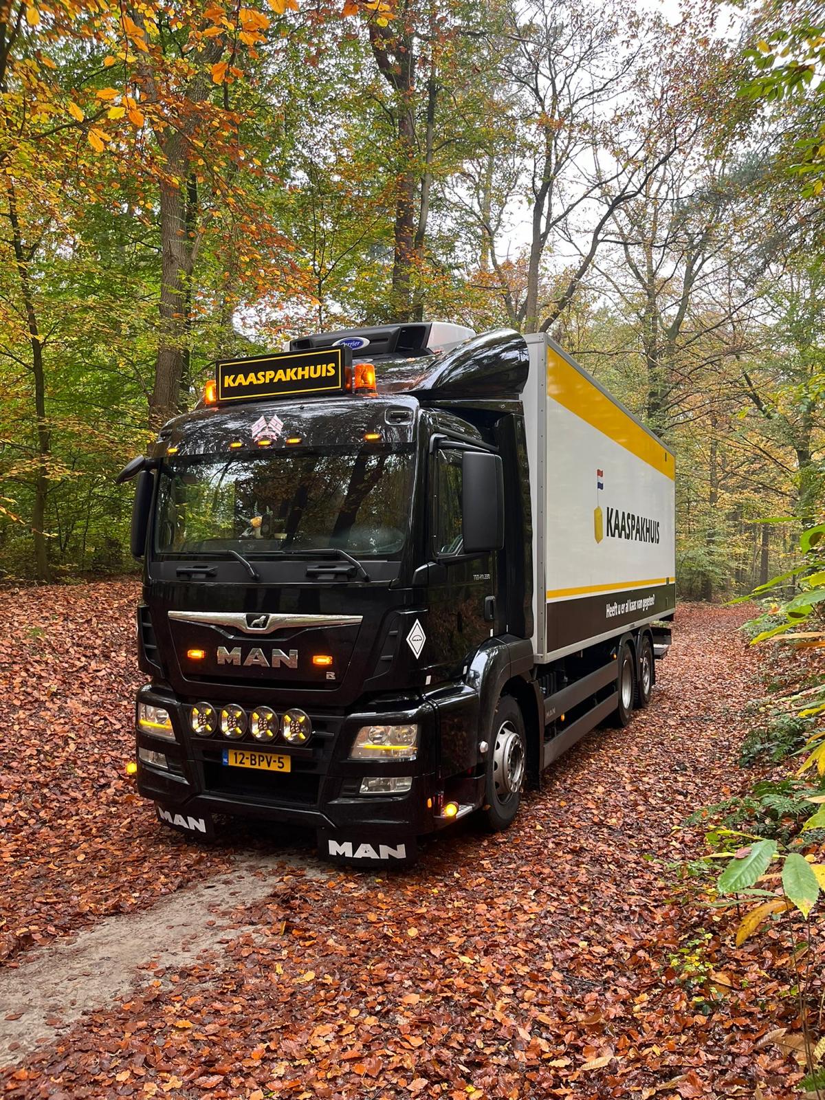 MAN TGS vrachtwagen van Kaaspakhuis Complete verlichting inbouw