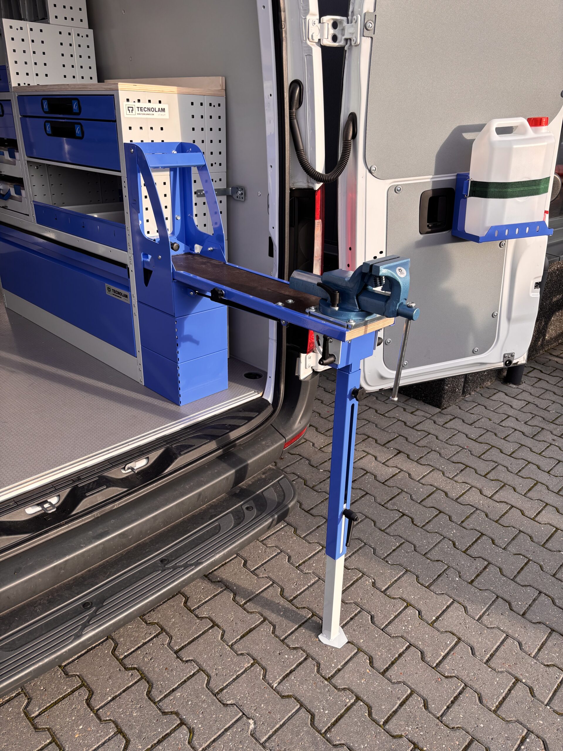 Bedrijfswagen_inrichting_|_Hoogeveen_|_Pater_Techniek_Tecnolam_IMG_2899